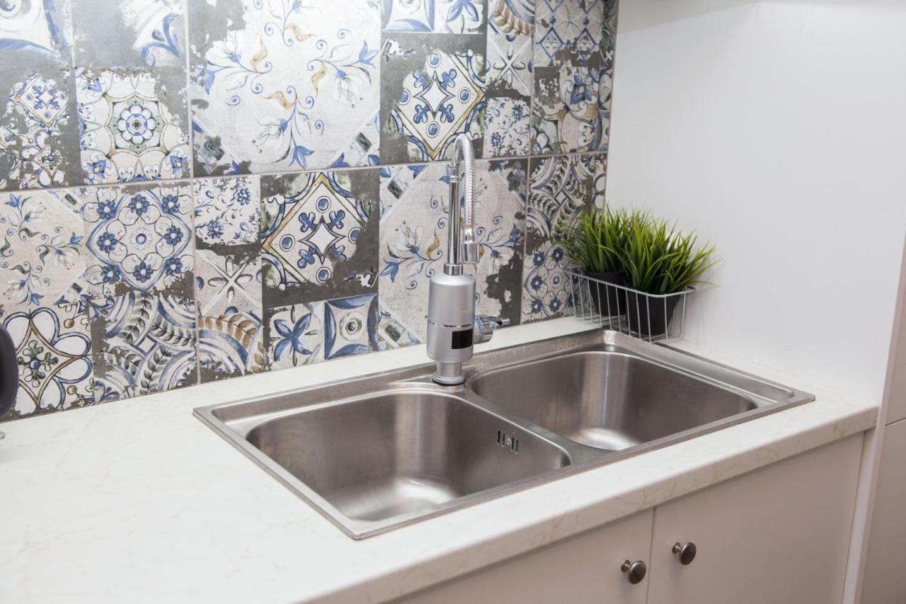 Stylish, Comfortable, Basement Loft-Like Apartment With Amenities Athen Exterior foto